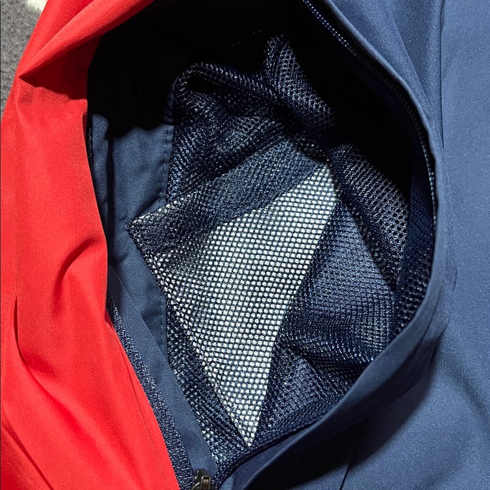 NWT Adidas 2020 Boston Marathon Running Jacket - Red & Blue - Size M - Picture 5 of 13